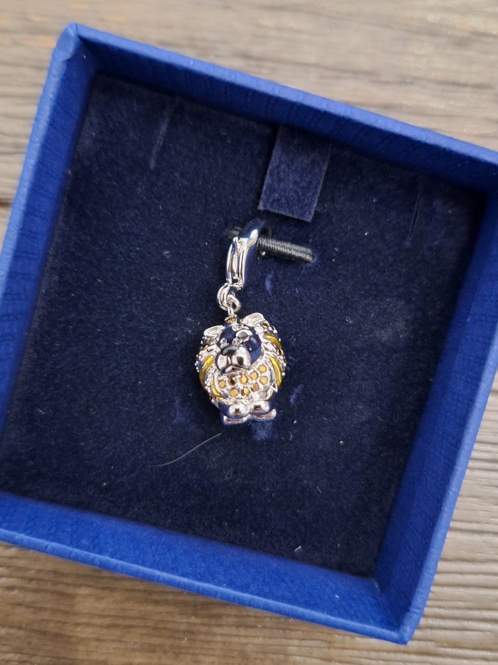 Swarovski Lion Dangle Charm Animals & Insects Theme Silver Gold Tone 1128441